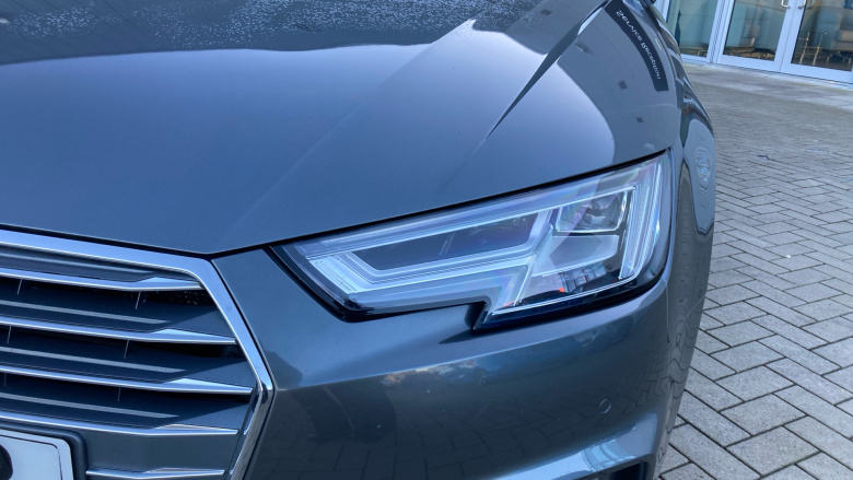 Audi A4 2.0T FSI S Line 4dr S Tronic [Leather/Alc] Petrol Saloon